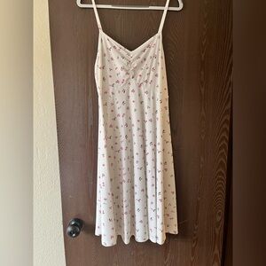 SHEIN Curve White Floral Top